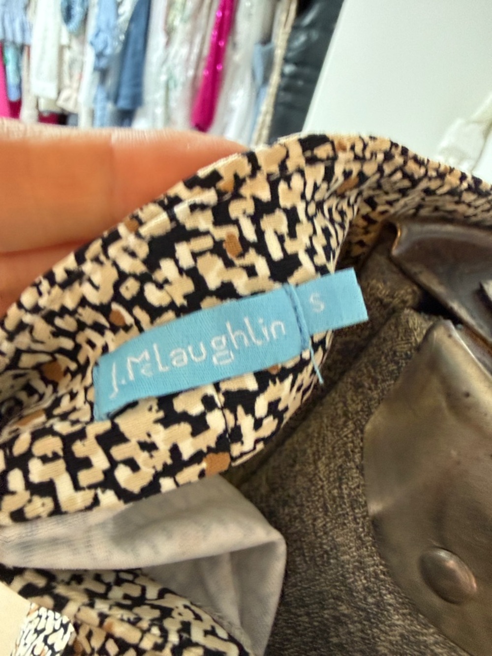 J. McLaughlin Black and White Printed V-Neck Mini Dress - Picture 2 of 3